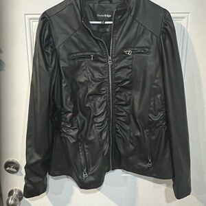 Outer Edge Women's Black Jacket